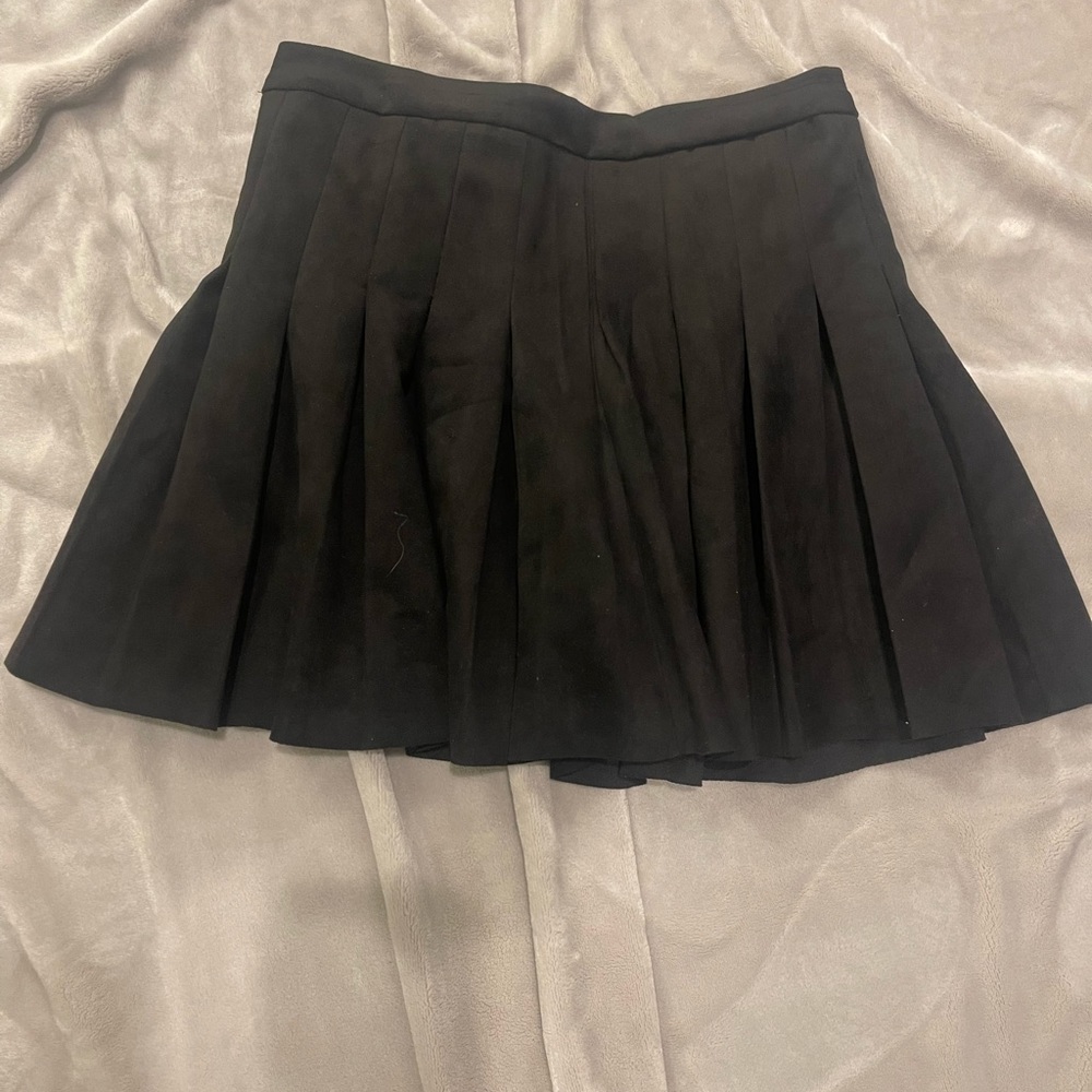 Love tree black skirt